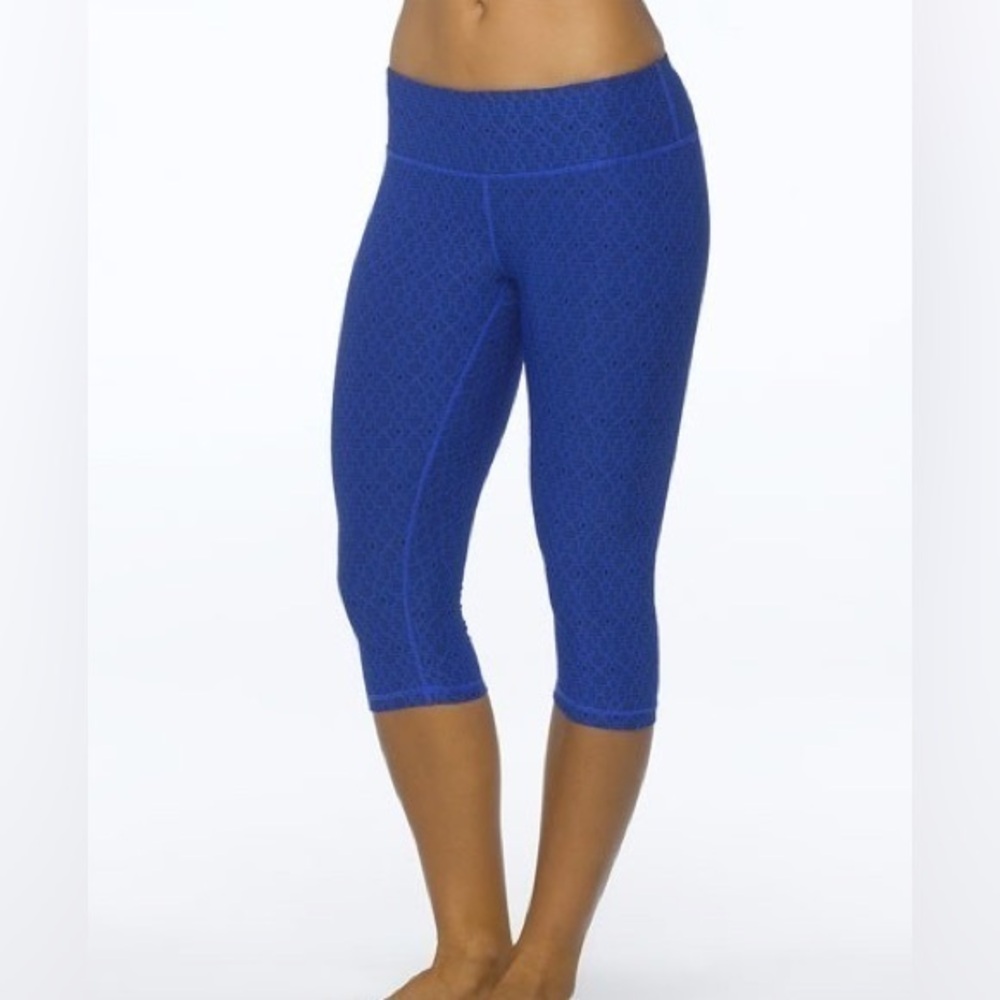 prAna Misty Jacquard Blue Black Print Patterned Capri Leggings Womens size Small